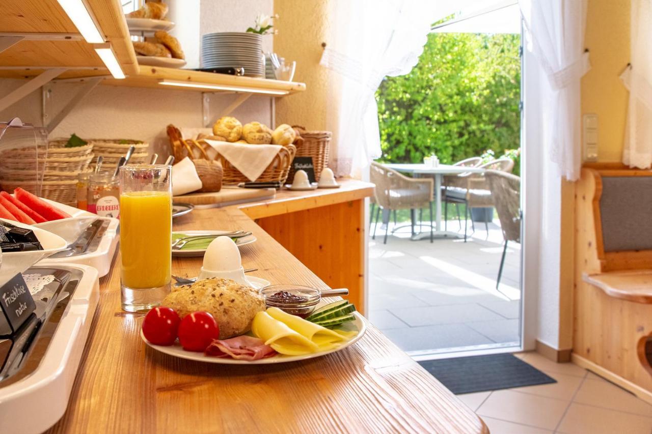 Hotel Am Schwanberg Rödelsee 外观 照片
